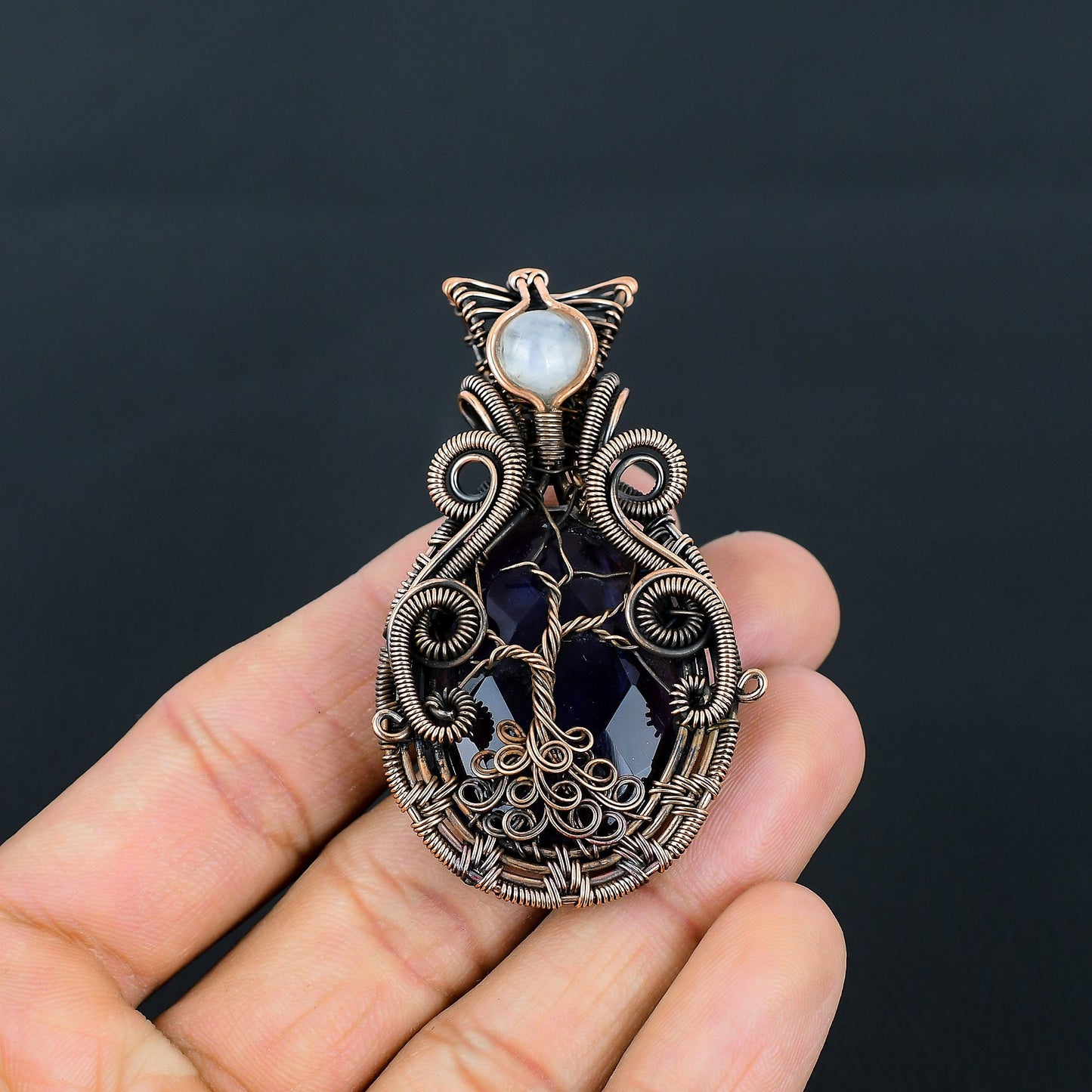 Blue Sapphire Gemstone Pendant