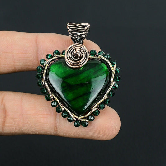 Green Flash Labradorite Gemstone Pendant
