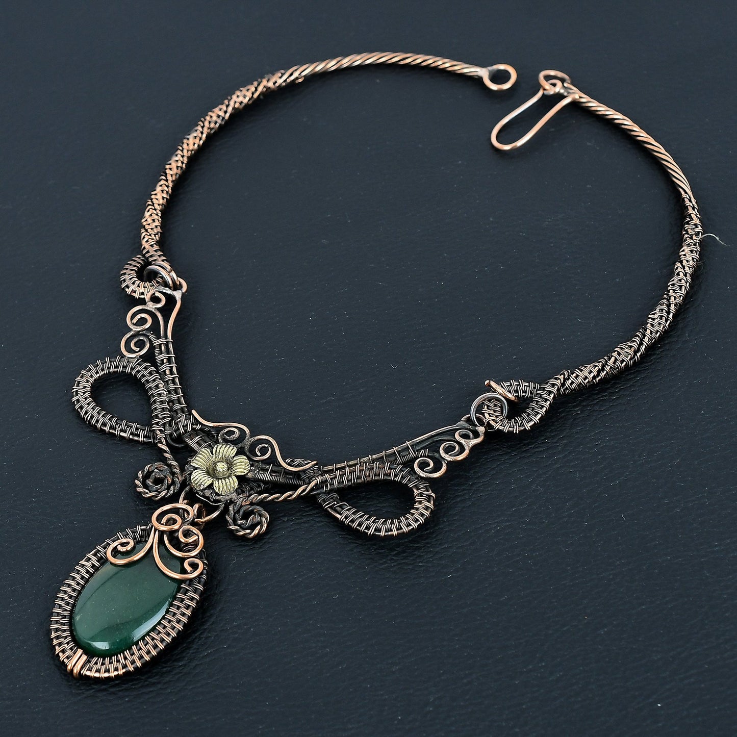 Green Jade Gemstone Necklace
