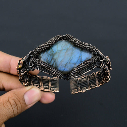 Blue-Grey Labradorite Gemstone Bracelet