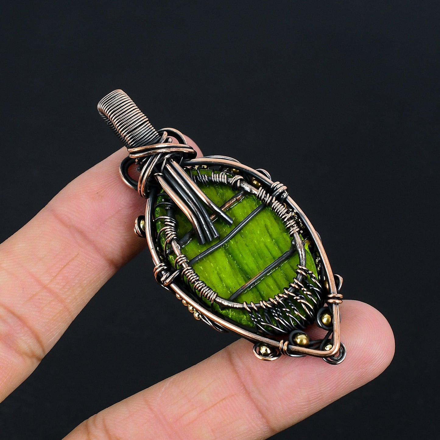 Green Labradorite Gemstone Pendant