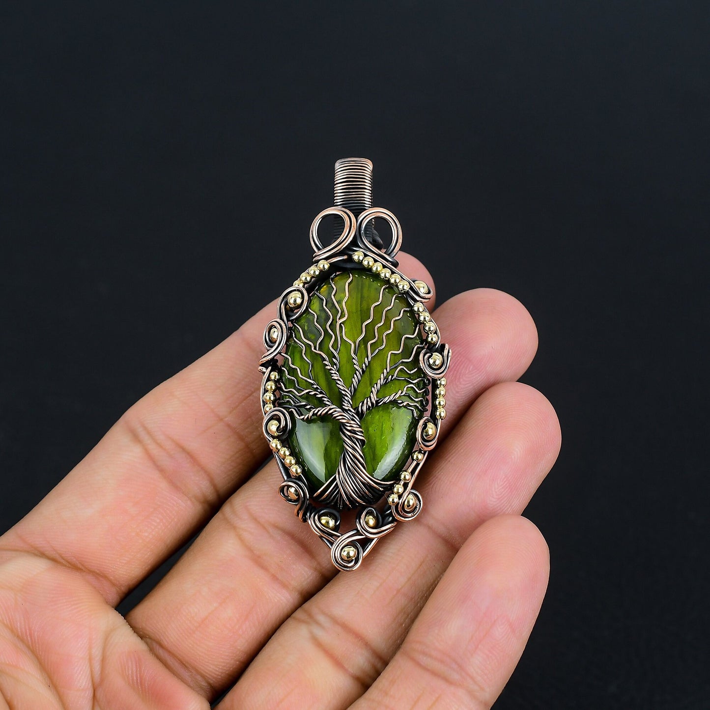 Green Labradorite Gemstone Pendant