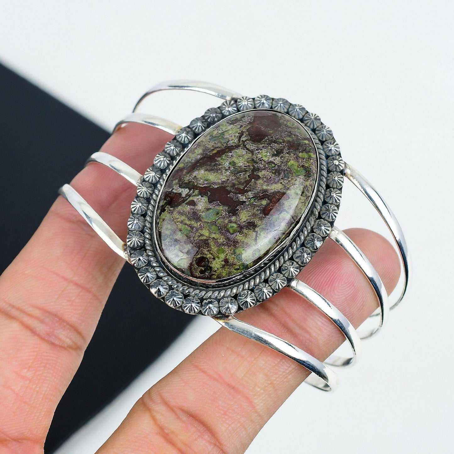 Green-Red Dragon Blood Gemstone Bangle