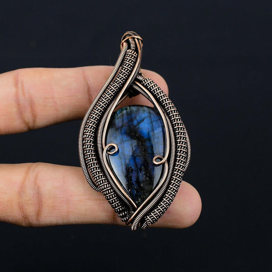 Blue Flash Labradorite Gemstone Pendant