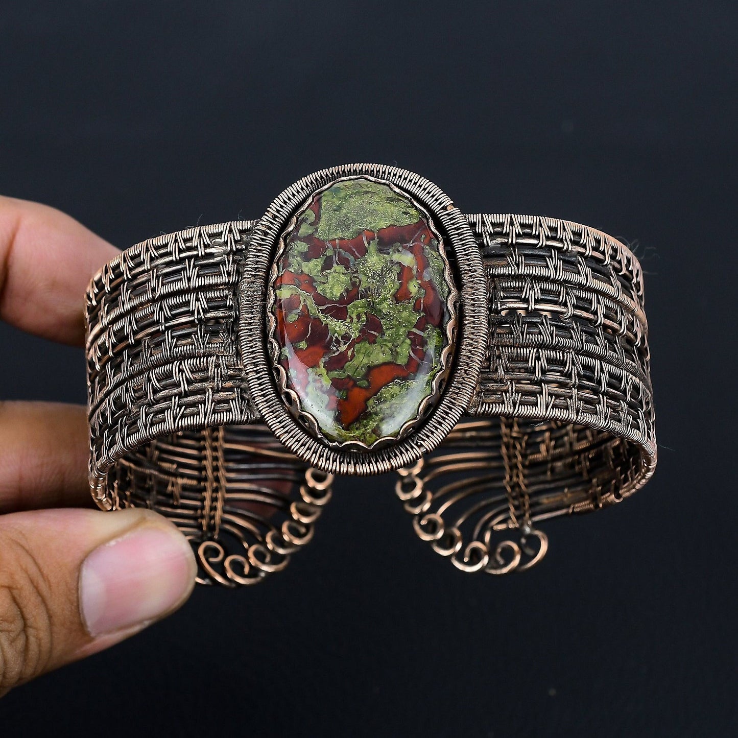 Green-Red Dragon Bloodstone Gemstone Bangle