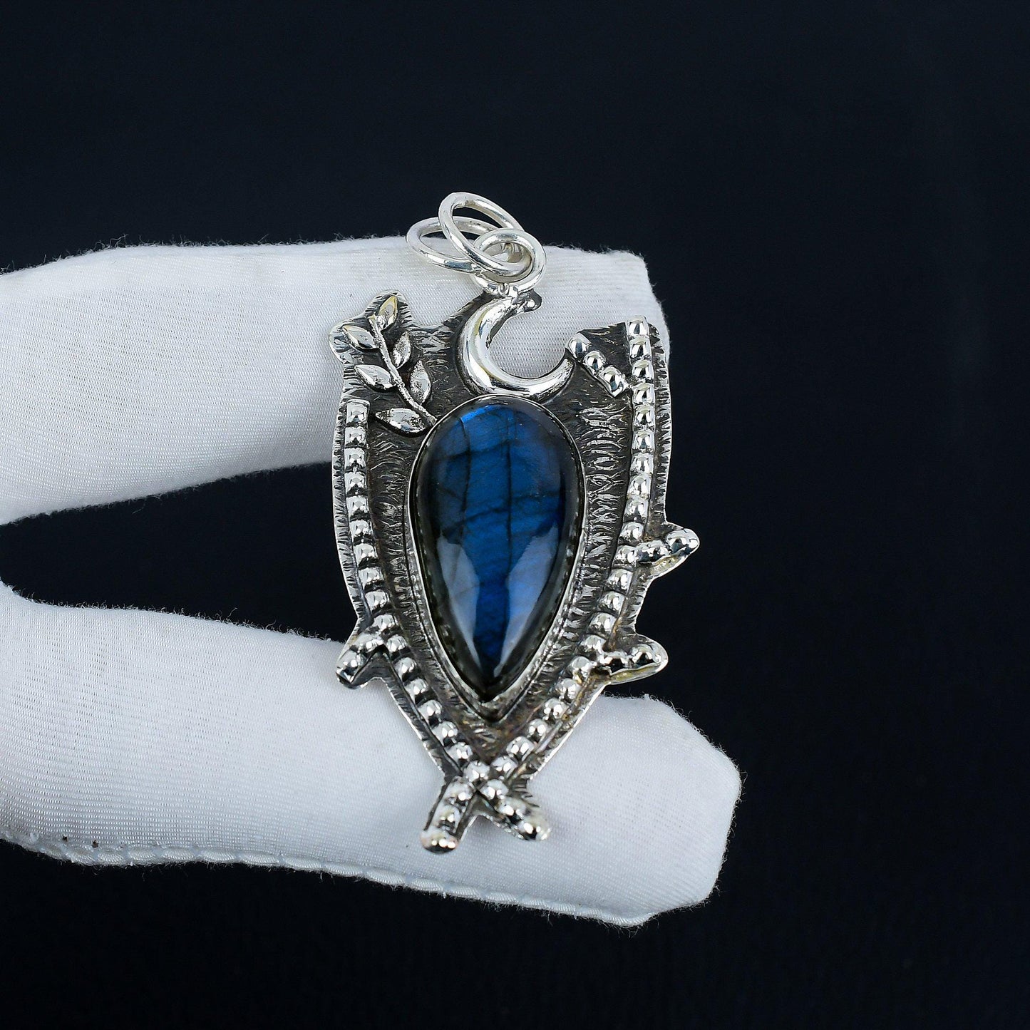 Blue Labradorite Gemstone Pendant