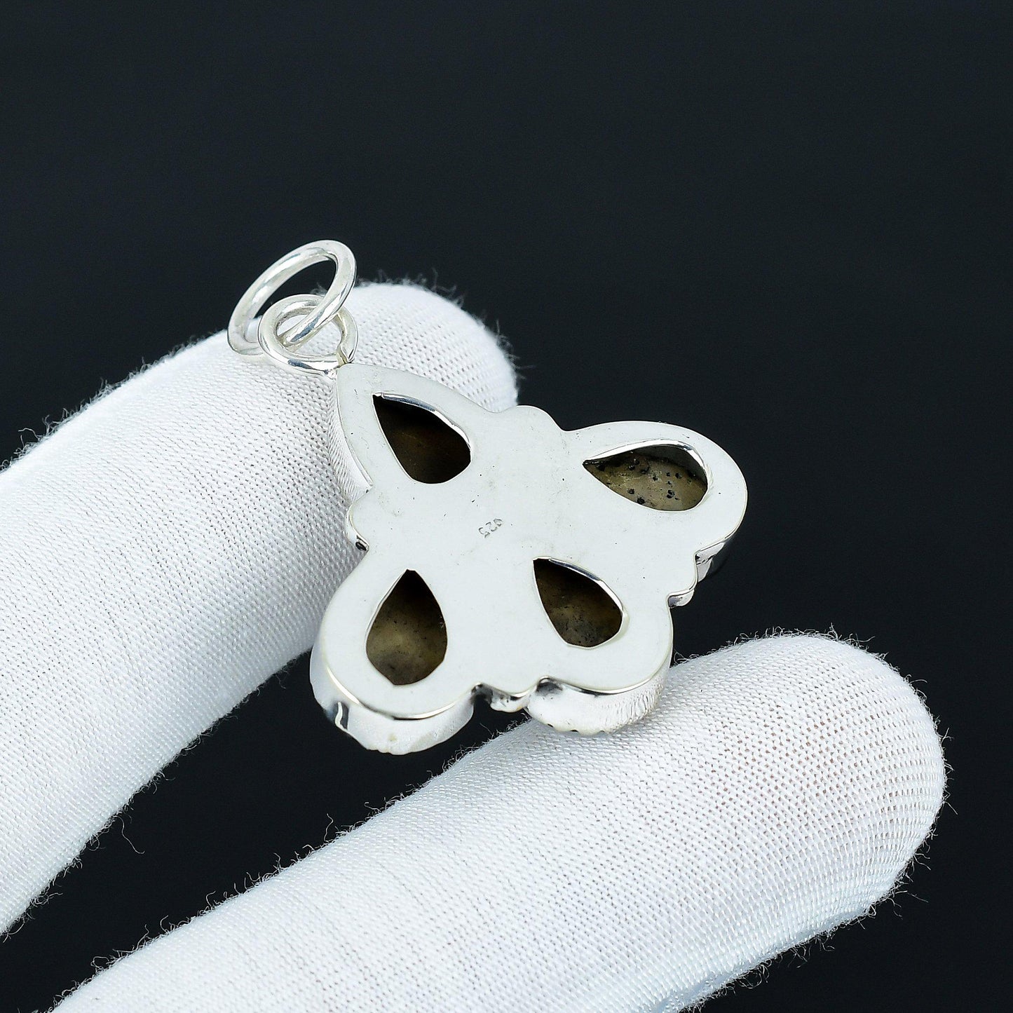 White Mother of Pearl Teardrop Pendant
