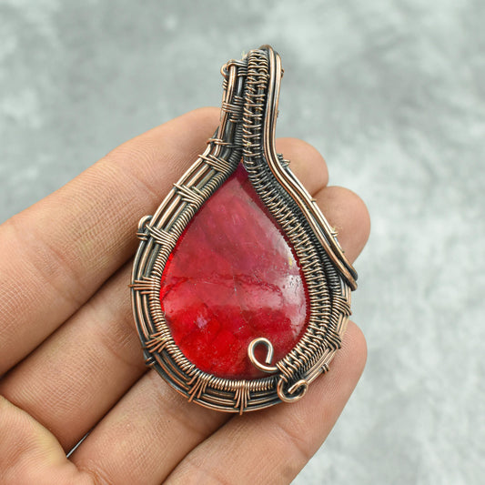 Red Flash Labradorite Gemstone Pendant