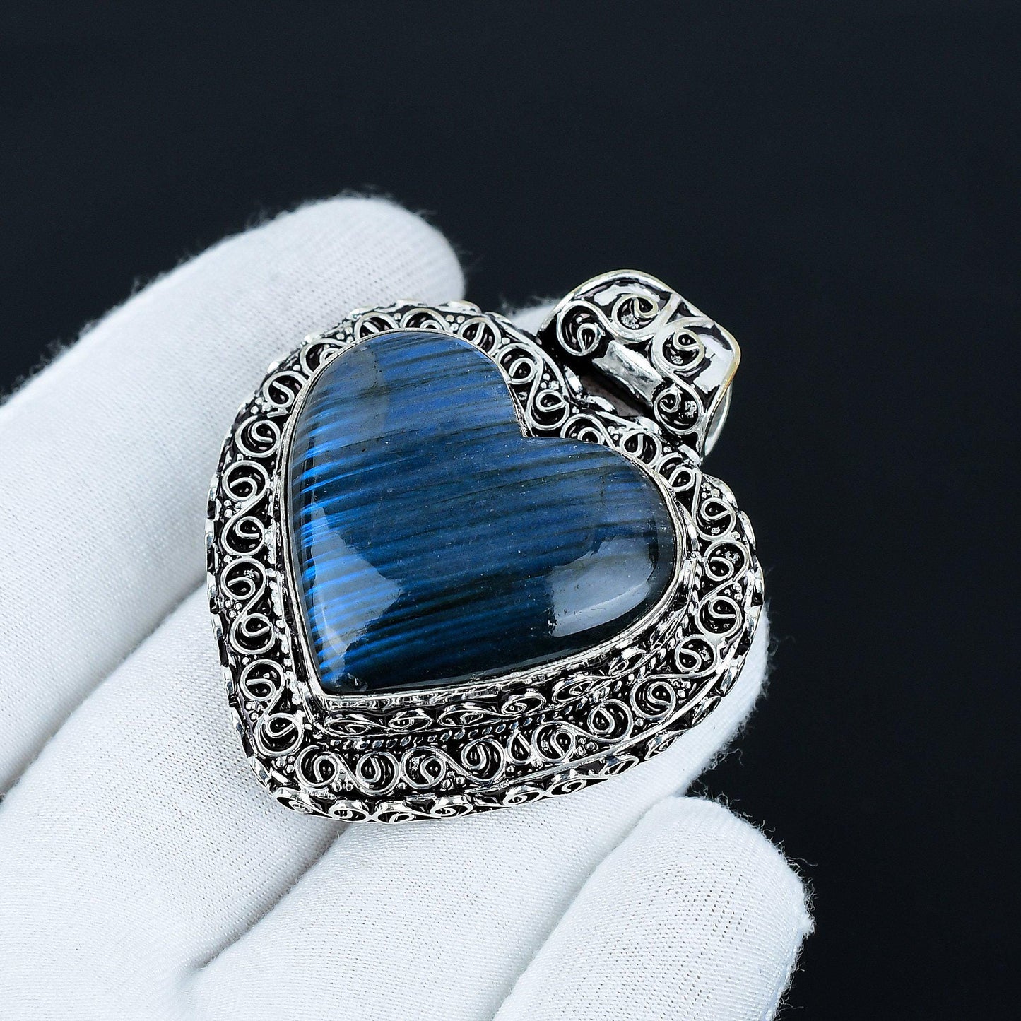 Blue Flash Labradorite Heart Pendant