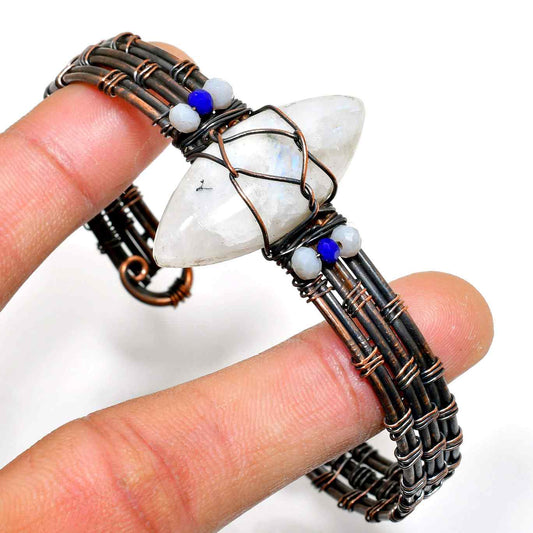 Moonlit Embrace – Moonstone Copper Bracelet