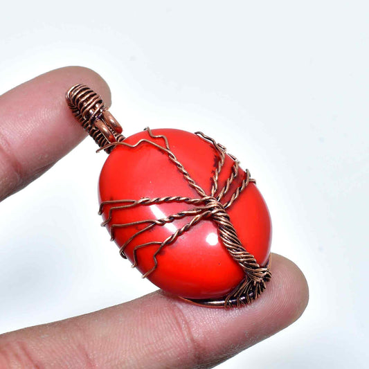 Ember’s Embrace – Coral & Copper Pendant