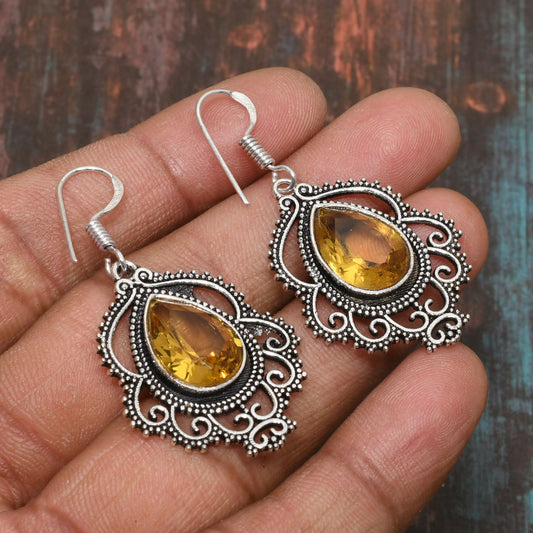 Sunlit Embrace – Citrine Filigree Earrings