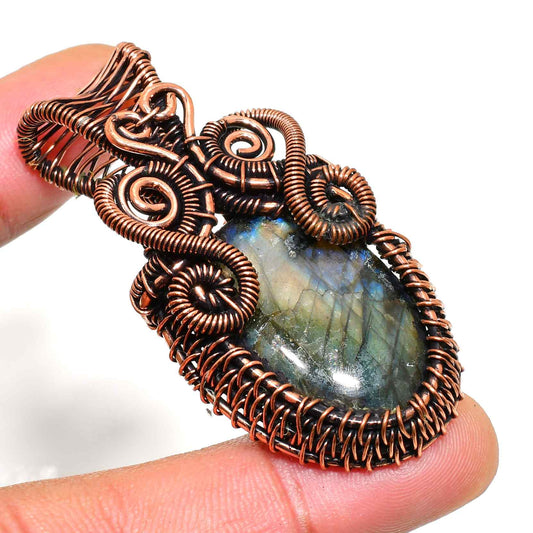 Aurora’s Veil – Labradorite Copper Pendant