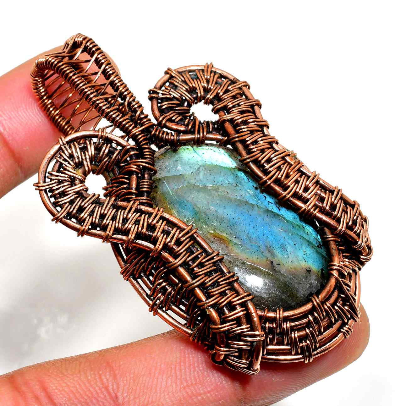Aurora’s Edge – Copper-Wrapped Labradorite Pendant