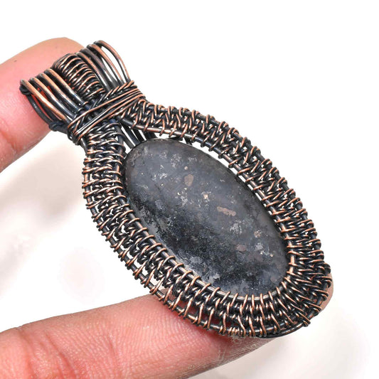Raven’s Anchor – Black Stone Copper Pendant