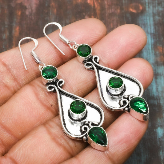 Verdant Embrace – Silver Gemstone Earrings