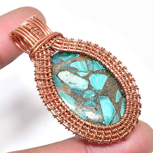 Malachite Muse – Copper Wire Pendant