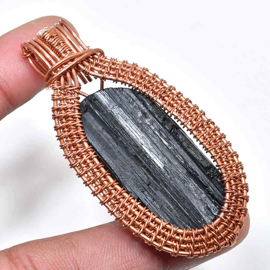 Guardian’s Embrace – Copper-Wrapped Obsidian Pendant