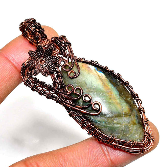 Moonlit Serenade – Labradorite & Oxidized Copper Pendant