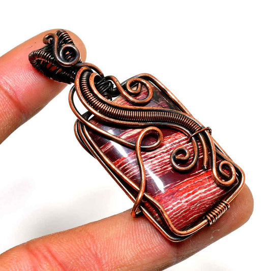 Scarlet Earth – Copper-Wrapped Red Gem Pendant