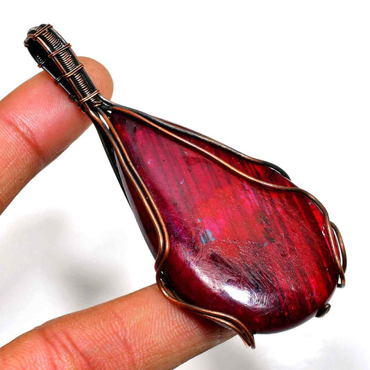 Crimson Ember – Ruby & Copper Wire Pendant