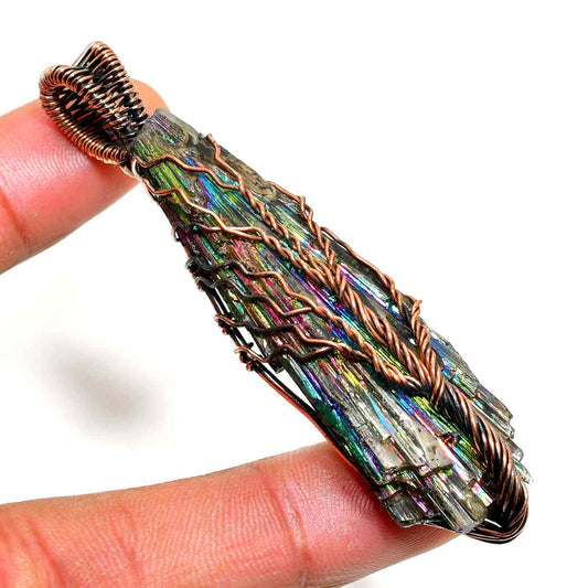 Ember’s Embrace – Raw Tourmaline Copper Pendant