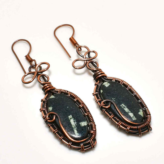 Midnight Harmony – Oxidized Copper & Black Stone Earrings