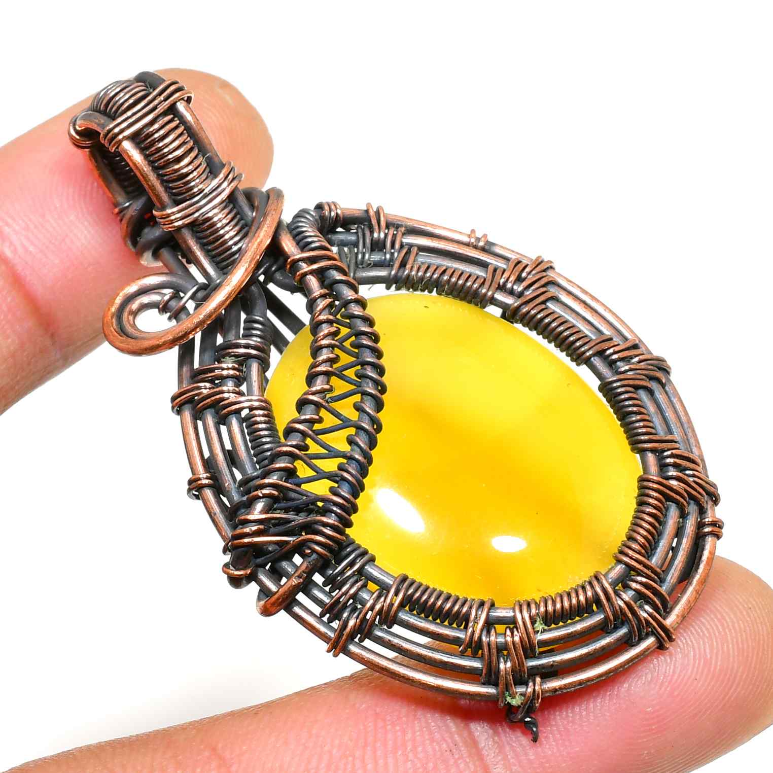 Sunlit Harmony – Yellow Agate Copper Pendant