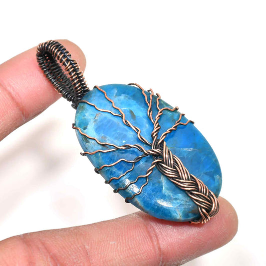 Ocean’s Embrace – Blue Apatite Copper Pendant