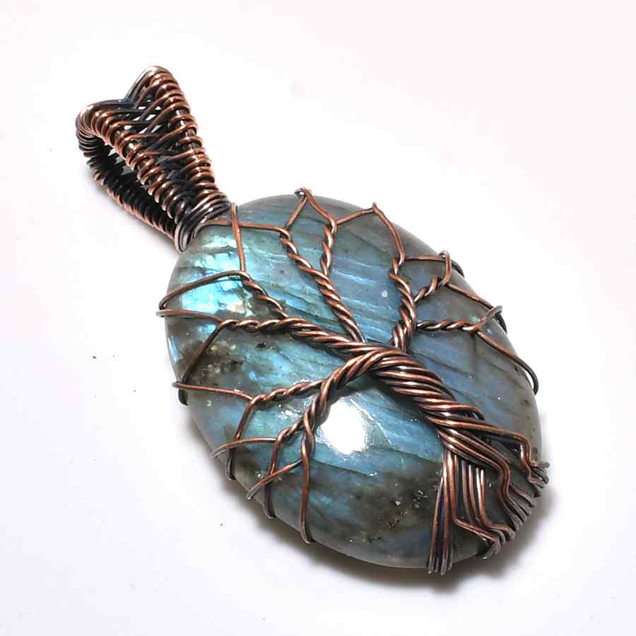 Celestial Dream – Labradorite & Copper Wire Pendant