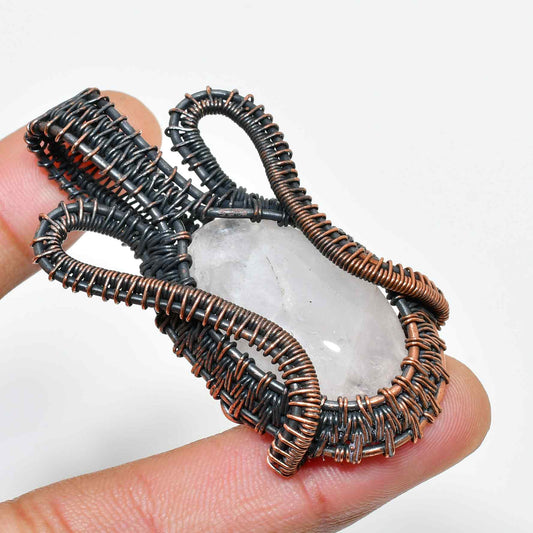 Clarity’s Embrace – Clear Quartz Copper Pendant