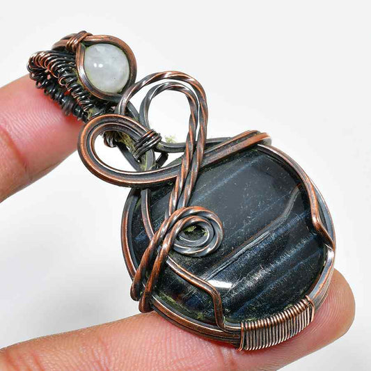 Gaia’s Embrace – Copper-Wrapped Stone Pendant
