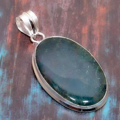 Earth’s Embrace – Sterling Silver Moss Agate Pendant