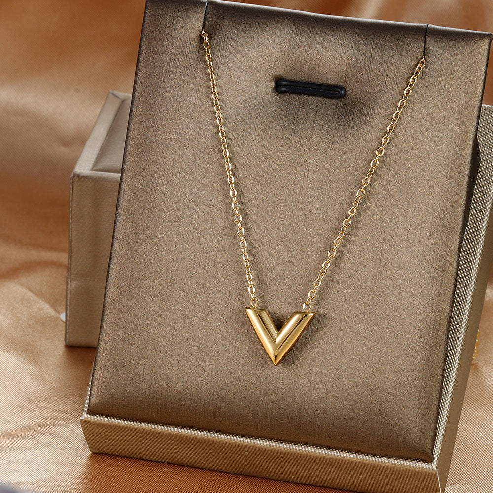 Vera Gold V-Necklace