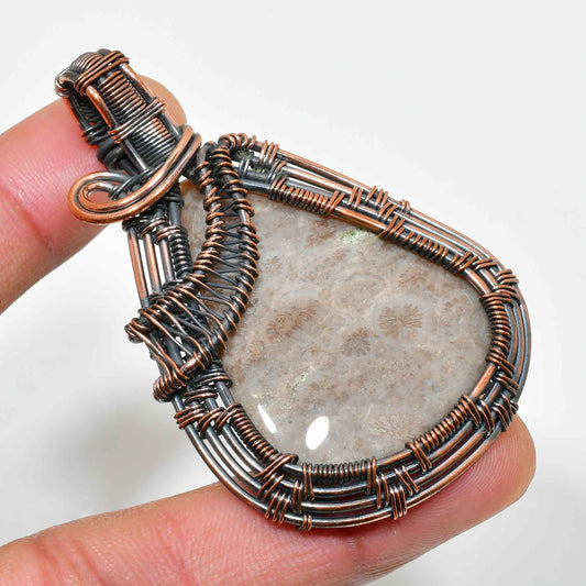Aria’s Embrace – Amethyst Copper Pendant