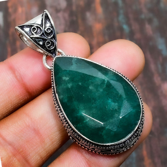 Emerald Serenity – Sterling Silver Harmony Pendant
