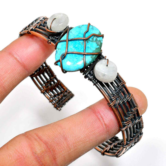 Reverie’s Embrace – Turquoise & Oxidized Copper Bracelet