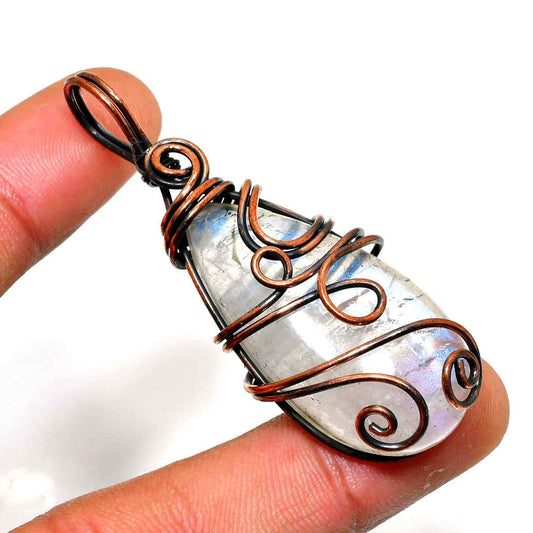 Selene’s Harmony – Copper Moonstone Pendant