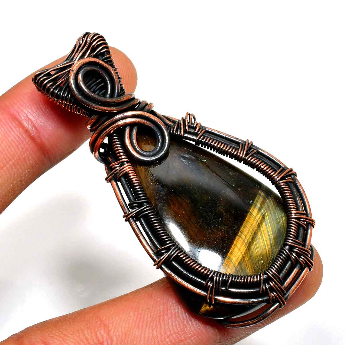 Earthen Harmony – Tiger’s Eye Copper Pendant