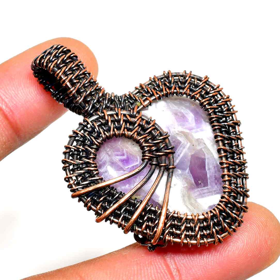 Ezra’s Veil – Mystic Amethyst Copper Pendant