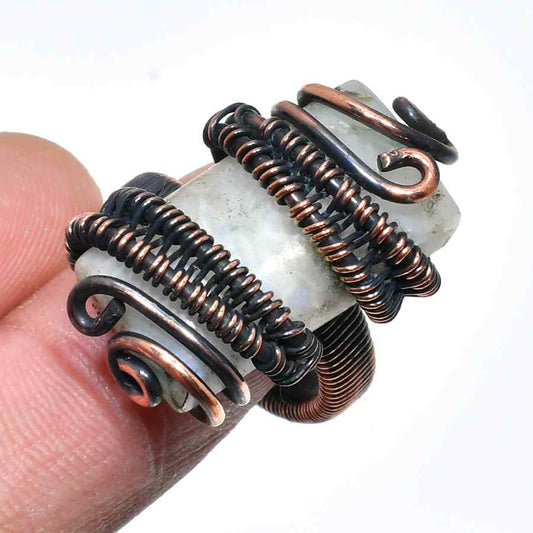 Gaia’s Grace – Copper-Wrapped Crystal Ring