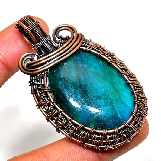 Aurora’s Veil – Labradorite Copper Pendant