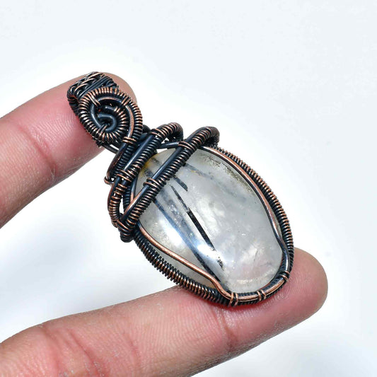 Radiant Clarity – Oxidized Copper Quartz Pendant