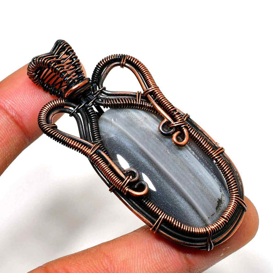 Gaia’s Balance – Copper-Wrapped Agate Pendant