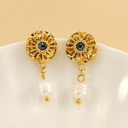 Pearl Essence Retro Earrings