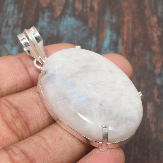 Selene’s Serenity – Sterling Silver Moonstone Pendant