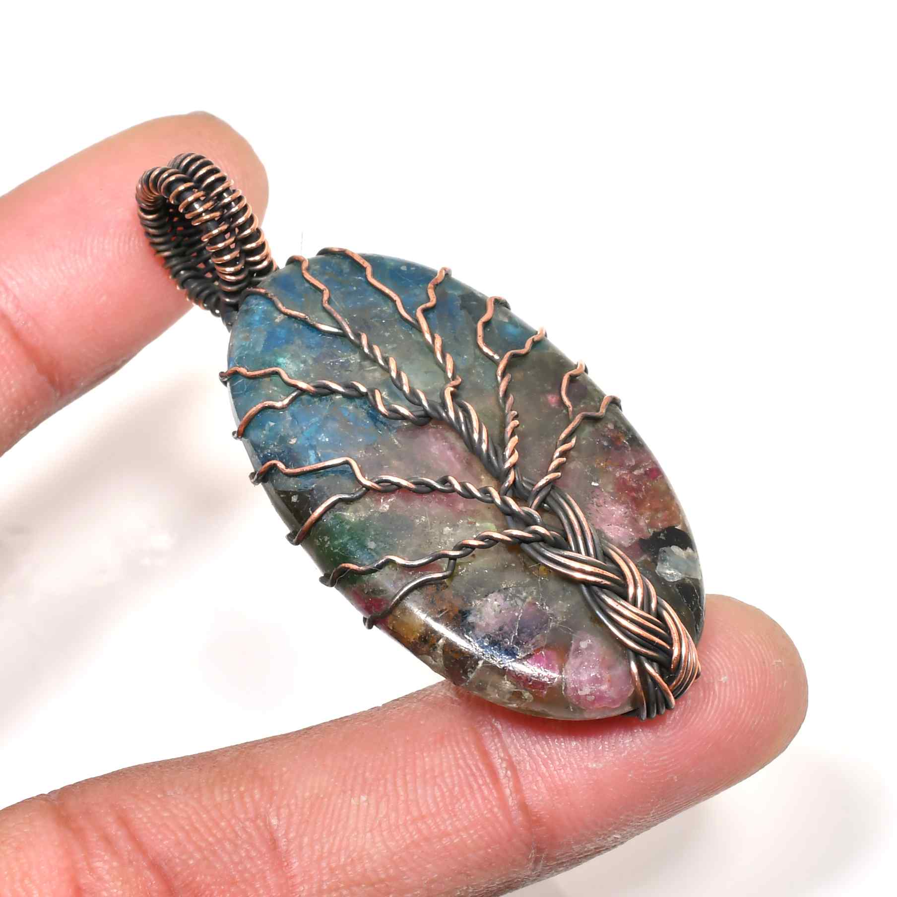 Harmony’s Embrace – Fluorite Tree of Life Pendant