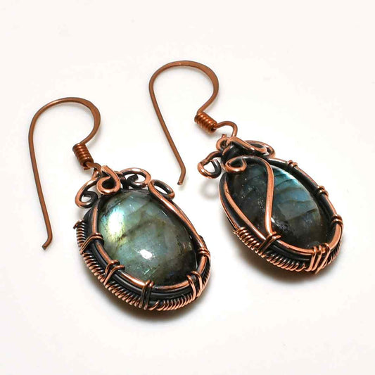 Aurora’s Gleam – Labradorite Copper Earrings