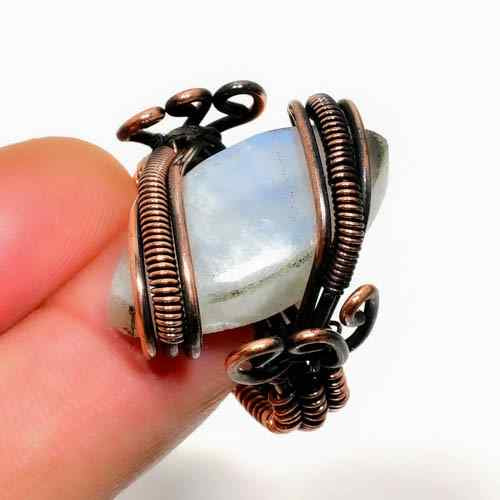 Moonlit Prism – Moonstone Copper Pendant