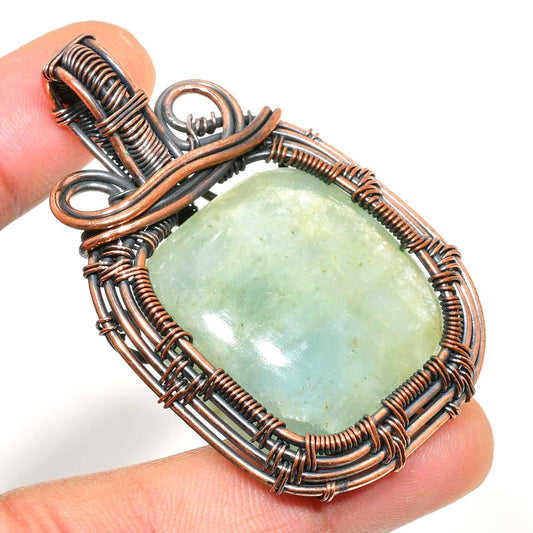 Luna’s Embrace – Amethyst Copper Pendant